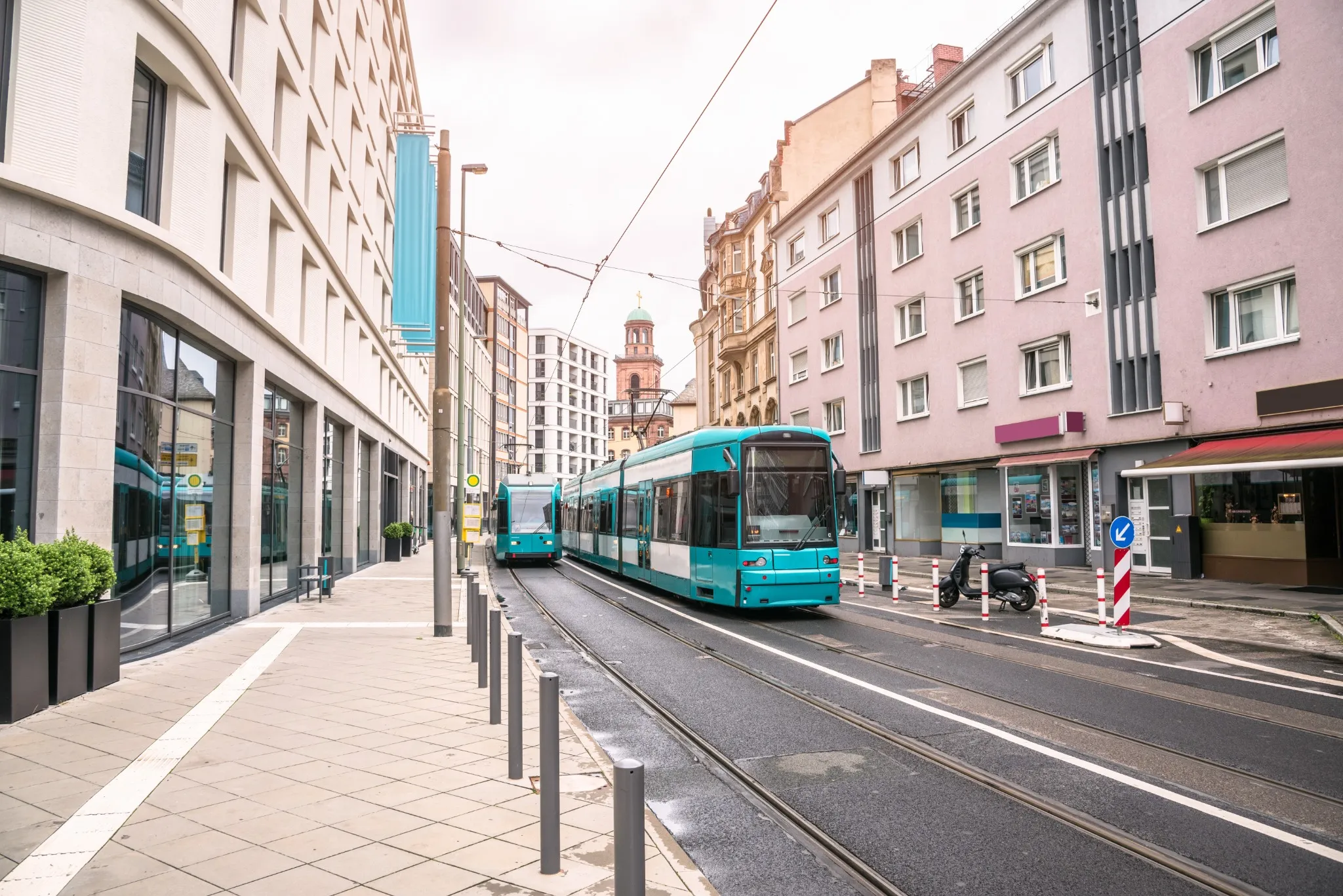 In transit - Frankfurt am Main tramway network