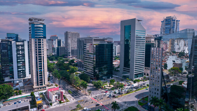 View of Avenida Brigadelro and famous business buildings