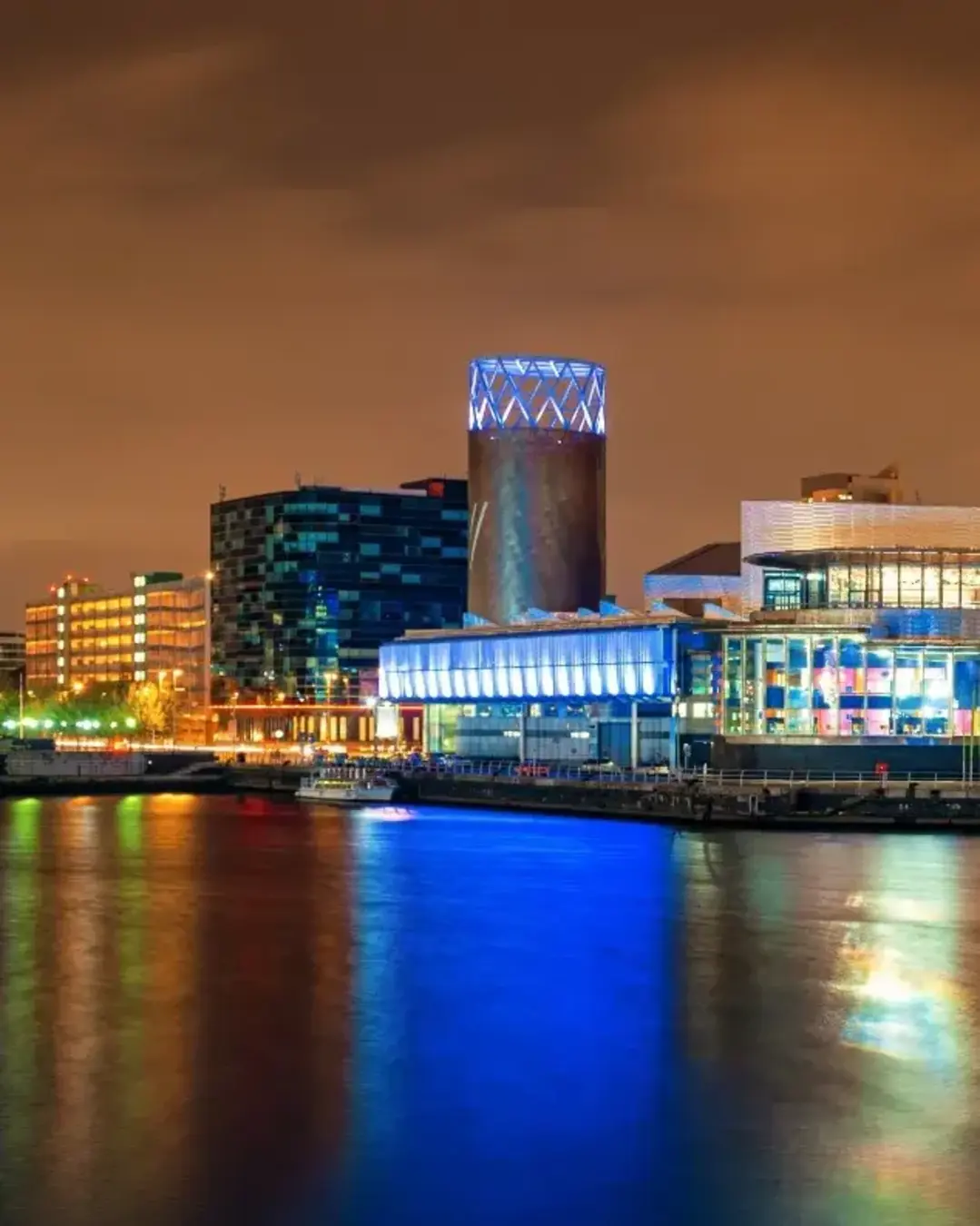 Manchester Salford Quays business district night view