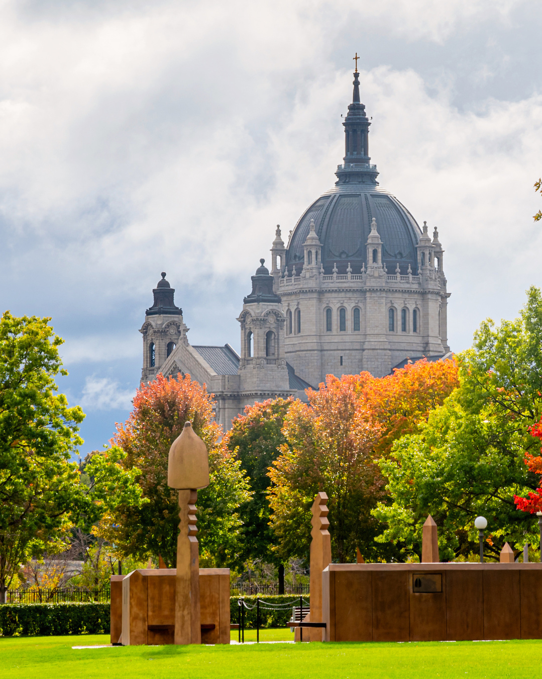 The Quadriga progress of the state. Golden statues to top of Minnesota state Capitol building.