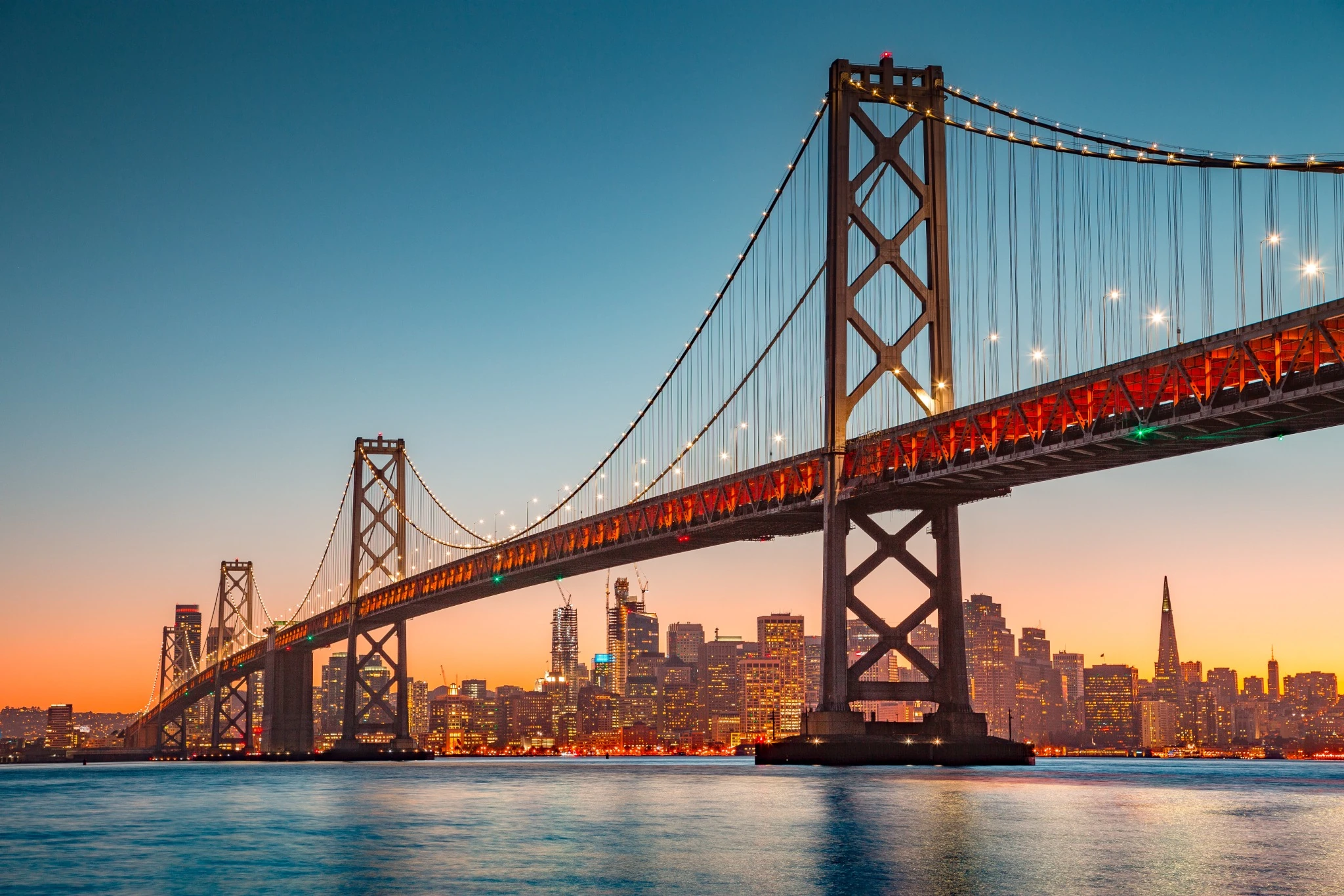 bay bridge in san francisco at dusk